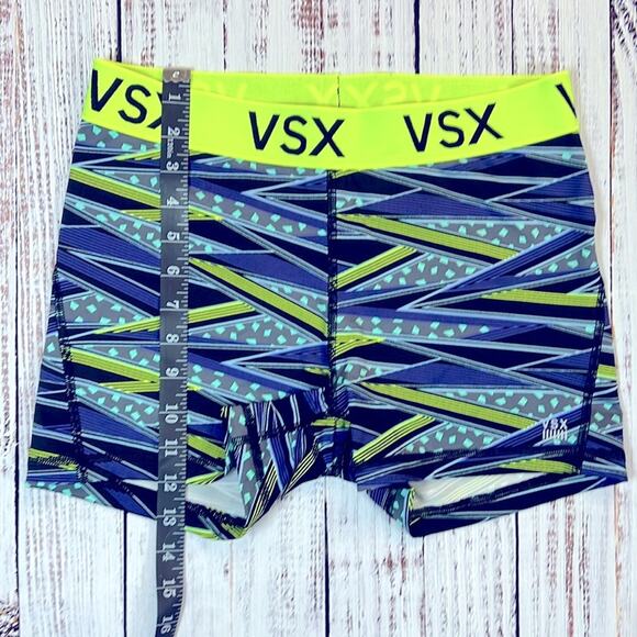 NEW! Victoria’s Secret Sports VSX The Player Hot Short size Medium - Picture 5 of 5